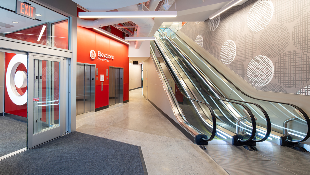 2D10 – Target LIC 3 – Escalators